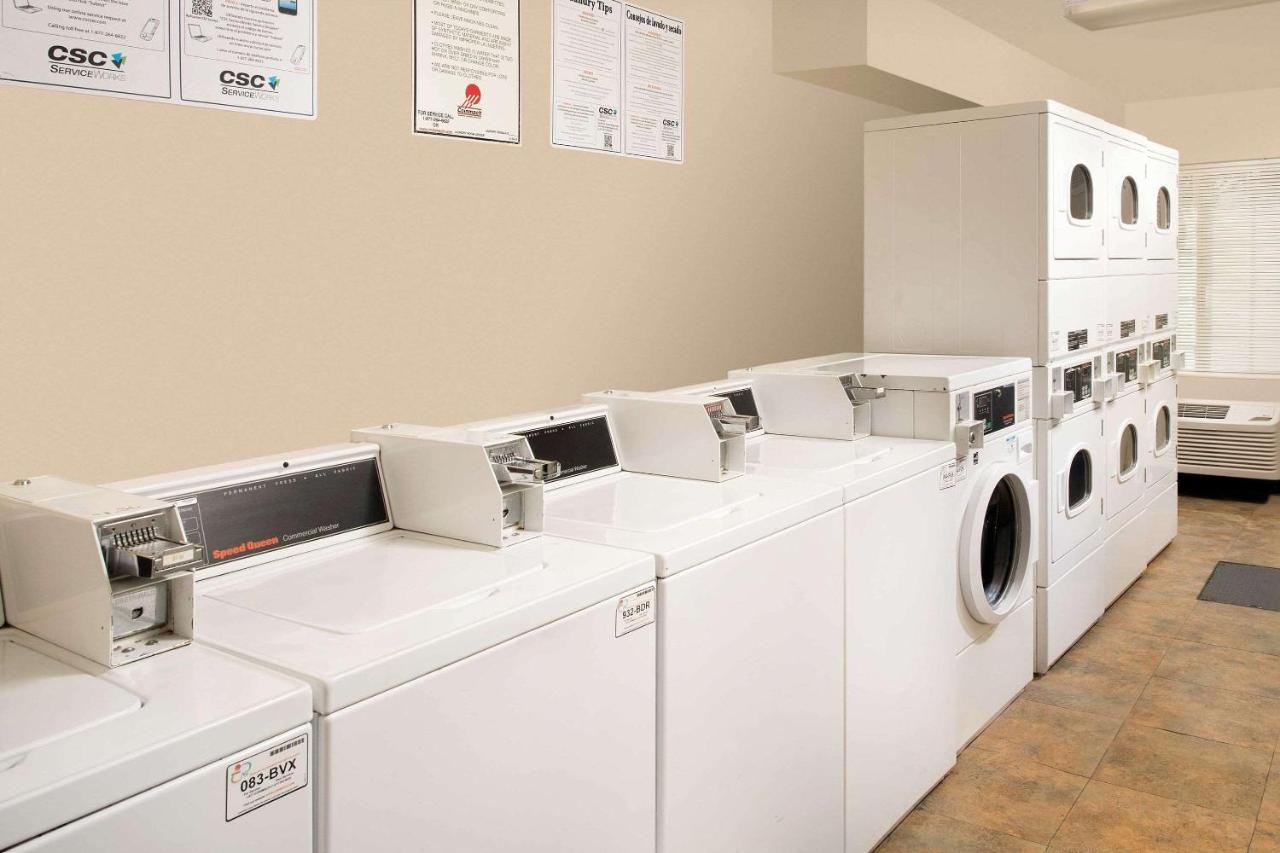 Woodspring Suites San Antonio Fort Sam ภายนอก รูปภาพ